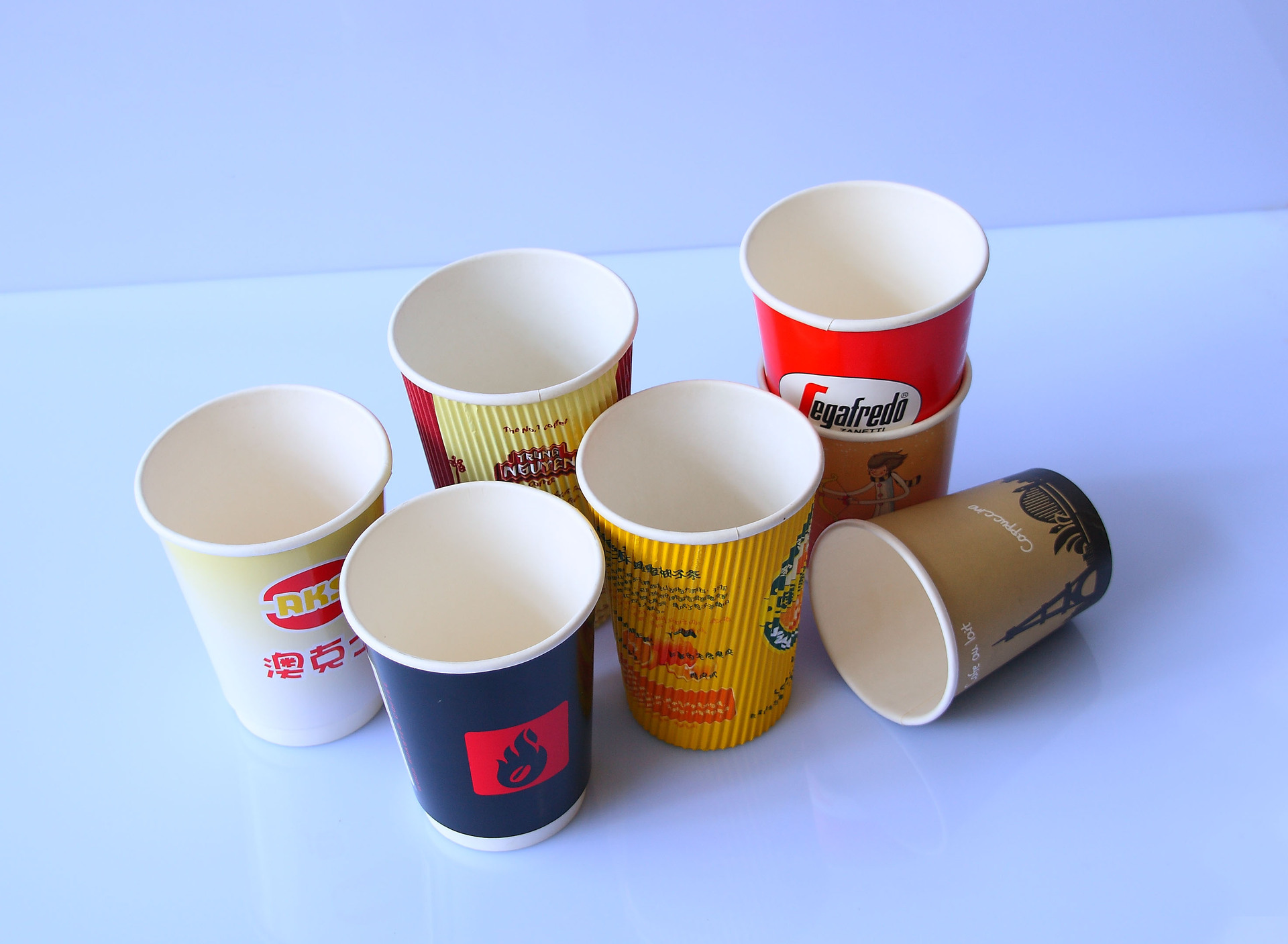 Tianjin Airlines Airplane Paper Cup Advertising